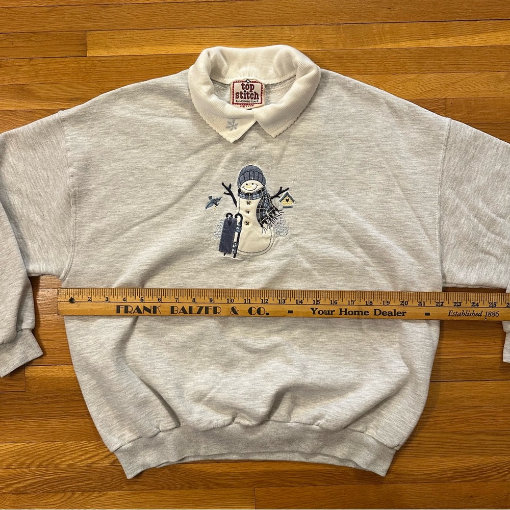 Vintage-Inspired Light Gray Collared Snowman Swea… - image 5